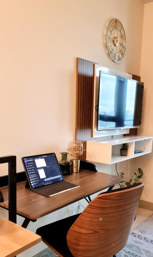 Luxe Bonifacio Global City Taguig Uptown Condo Hotel 1 Bedroom Suite المظهر الخارجي الصورة