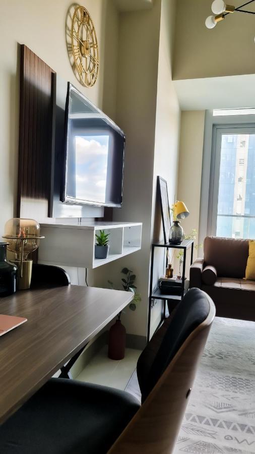Luxe Bonifacio Global City Taguig Uptown Condo Hotel 1 Bedroom Suite المظهر الخارجي الصورة