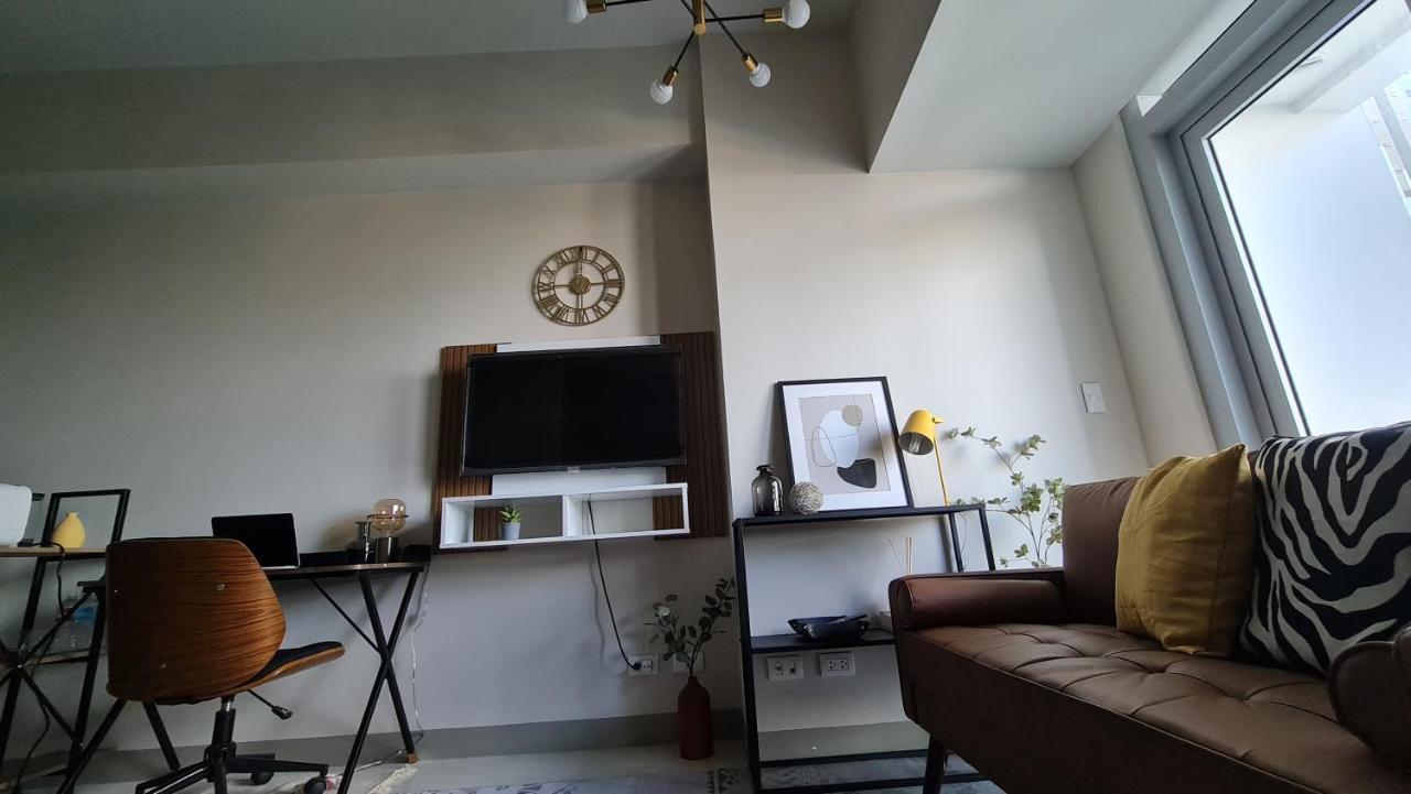 Luxe Bonifacio Global City Taguig Uptown Condo Hotel 1 Bedroom Suite المظهر الخارجي الصورة