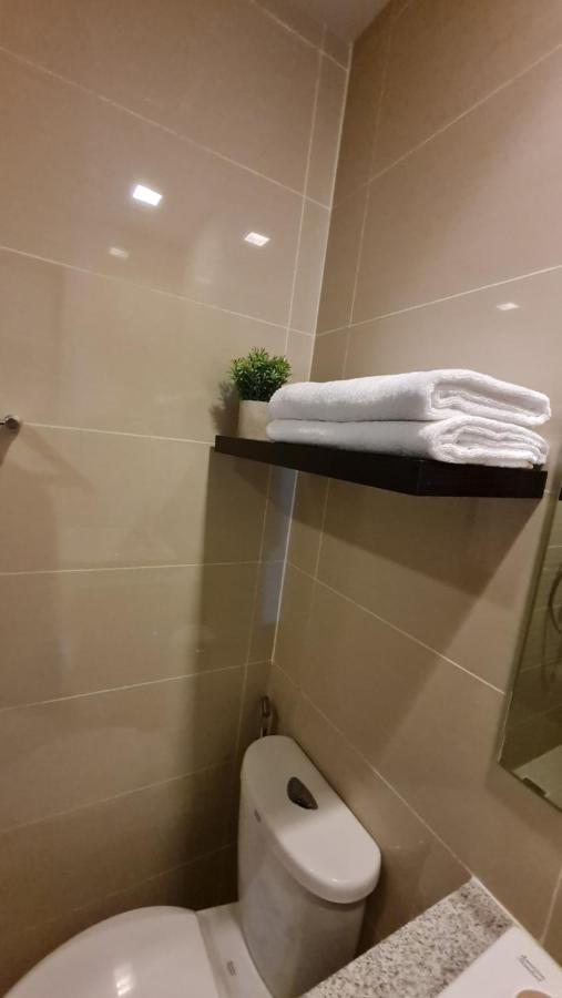 Luxe Bonifacio Global City Taguig Uptown Condo Hotel 1 Bedroom Suite المظهر الخارجي الصورة